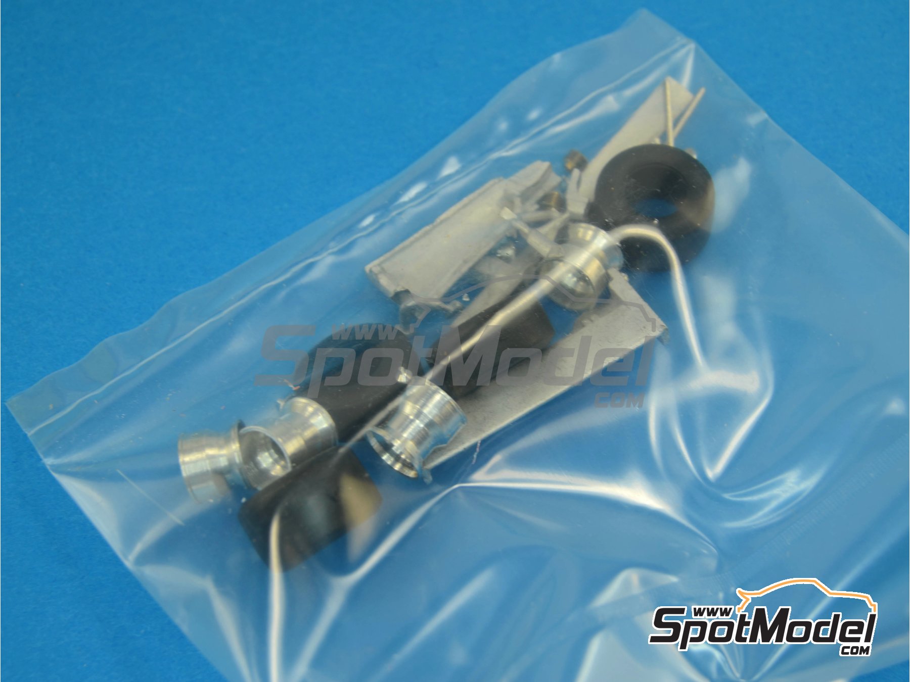 ミニカー TAMEO KITS TMK 237 McLaren MP4/12 Tameo Kits TMK237: Car scale model kit 1/43 scale - McLaren